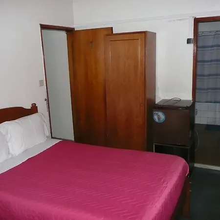 بيت ضيافة Pensao Prata *